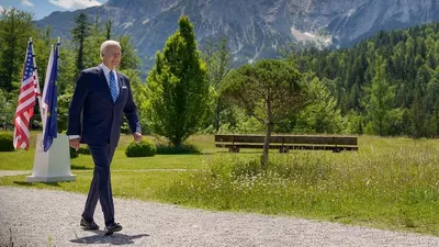 Джо Байден вновь оказался в центре внимания после большого интервью на шоу "The View", фото - Новости Zakon.kz от 11.05.2025 06:40