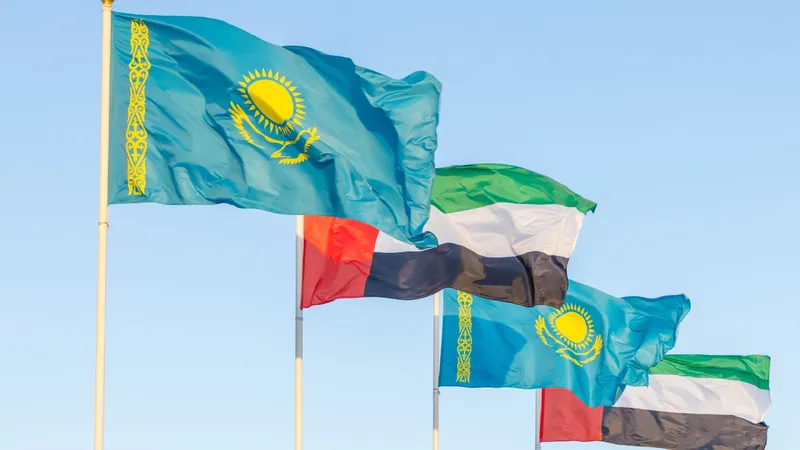 Қазақстанның 4 мыңнан астам азаматы БАӘ мен Қатарда: оларға қалай көмек көрсетілуде