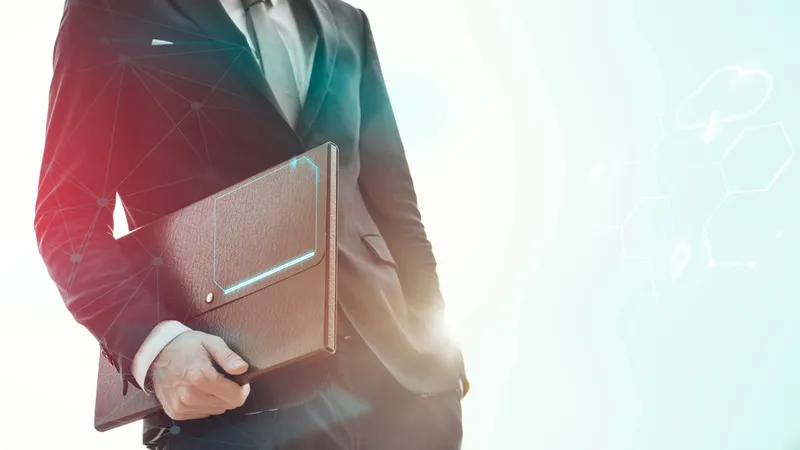 Қазақстанда мемқызметкерлерге кәсіпкерлікпен айналысуға рұқсат етілгені рас па - ресми түсініктеме