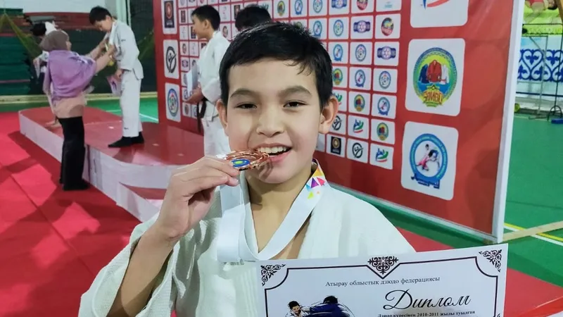 14-летний дзюдоист спел "Балкадишу" после поражения и проснулся звездой