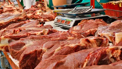 Мясной цех, мясо, разделка мяса, цены на мясо, мясная продукция, стоимость мяса, мясной отдел, фото - Новости Zakon.kz от 03.12.2025 17:11