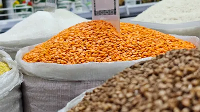 Зеленый базар, рынок, крупы, злаки, крупа, зерновые, каши, зерновые культуры, зерновая продукция, зерновой продукт , фото - Новости Zakon.kz от 23.09.2025 11:01