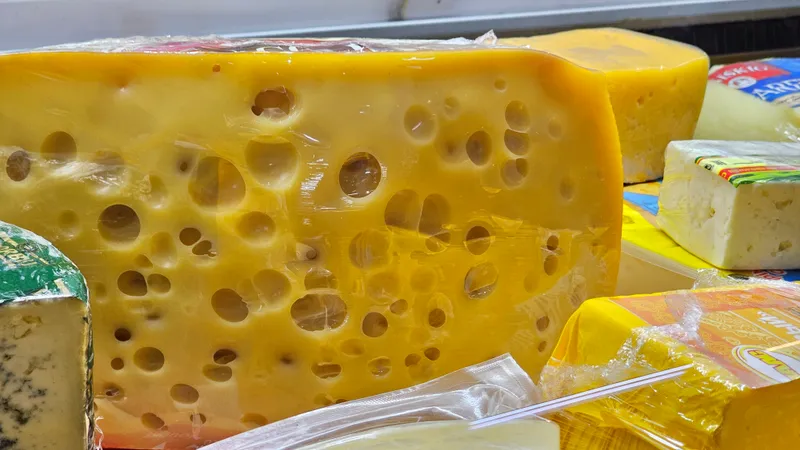 Супермаркет, маркет, продуктовый, продукты питания, сыр, сырная продукция, молочные продукты, молочный продукт, молочные изделия, фото - Новости Zakon.kz от 04.08.2026 11:00