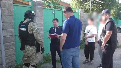 задержание мужчины в Алматы, фото - Новости Zakon.kz от 21.05.2025 16:05