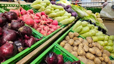 Овощи, супермаркет, маркет, продуктовый, продукты питания, овощной отдел, фото - Новости Zakon.kz от 28.10.2025 13:46