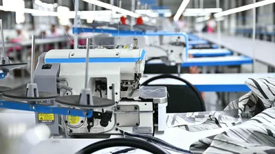 Швейный цех, швейное производство, швея, швеи, текстильное производство, пошив, швейная фабрика , сурет - Zakon.kz жаңалық 12.03.2026 09:13
