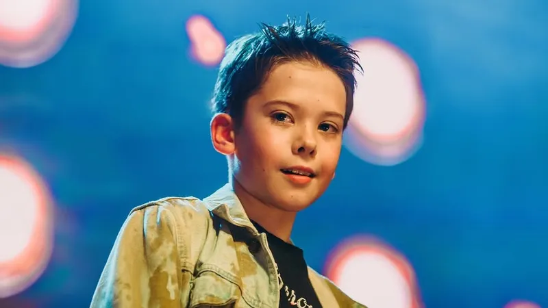 Сын Жанны Фриске стал юной звездой баскетбола