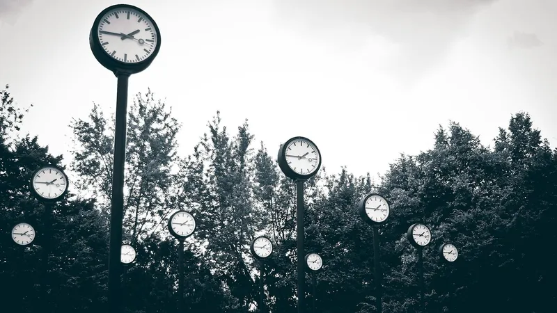 Ученые выяснили, почему с возрастом время летит быстрее