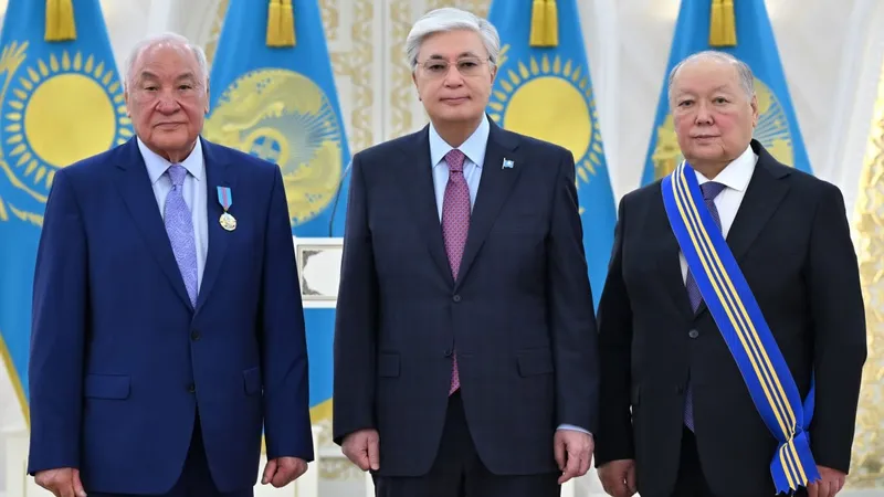 Токаев, награды, Чердабаев, Токпанов