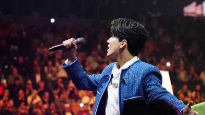 Димаш Кудайберген, сурет - Zakon.kz жаңалық 12.02.2026 11:41