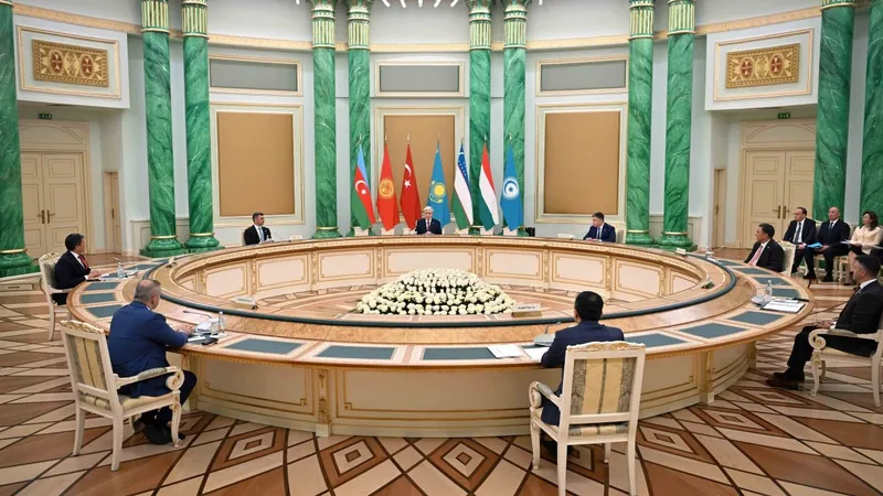 Токаев собрал в Астане глав нацбанков стран ОТГ: о чем говорили на заседании