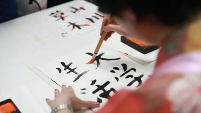 Письменность, руки, девушка, фото - Новости Zakon.kz от 28.05.2025 06:28