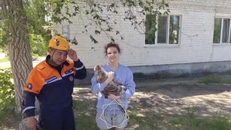 Девушка из Актобе поблагодарила спасателей за добрый поступок