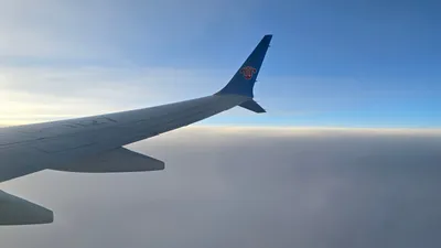 путешествие на самолете, фото - Новости Zakon.kz от 28.05.2025 20:14