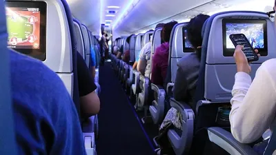 пассажиры самолета, фото - Новости Zakon.kz от 29.05.2025 16:45