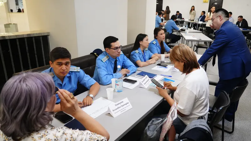 В Казахстане стартовала уникальная акция "Народный юрист"