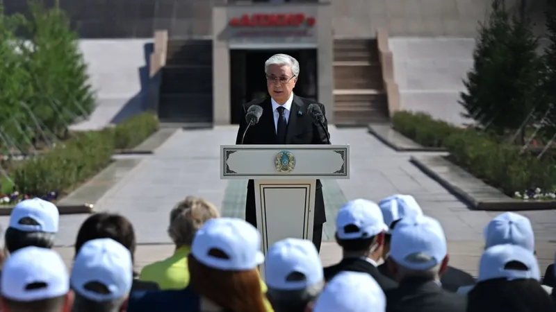 Трагедия, которая никогда не должна повториться: Токаев о жертвах политических репрессий и голода