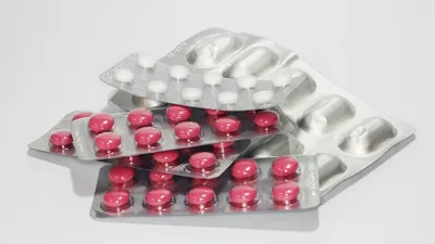 таблетки лежат в кучке, фото - Новости Zakon.kz от 02.06.2025 16:09