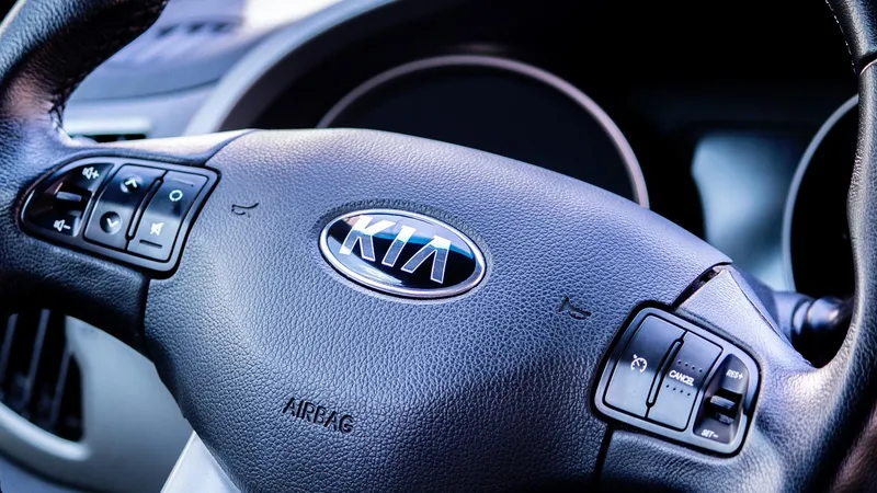 Kia отзывает 55 тысяч машин в России из-за риска короткого замыкания