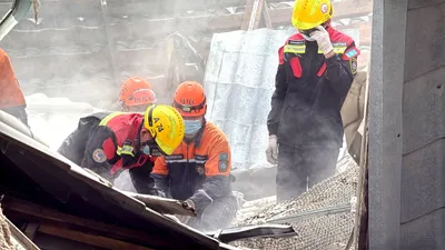 спасатели Алматы на месте взрыва, фото - Новости Zakon.kz от 02.06.2025 14:43