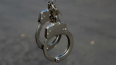 Задержание, арест, наручники, задержанный, арестованный, преступник, сурет - Zakon.kz жаңалық 04.07.2025 09:47