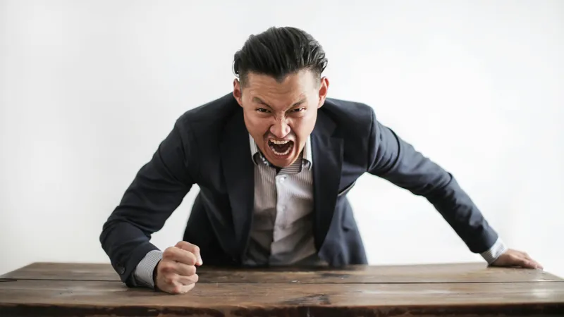 Почему начальники кричат: раскрыта причина срыва руководителей на подчиненных