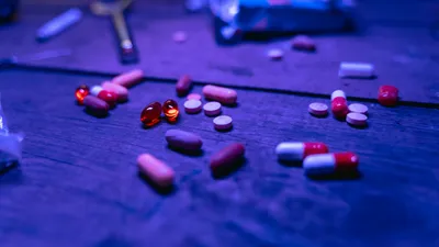 Наркотики, наркотические вещества, контрабанда наркотиков, запрещенные вещества, наркозависимость, наркозависимый, наркозависимые, закладка, закладки, закладчик, закладчики, наркоторговля, наркоторговец, наркоторговцы, наркоман, наркоманы, фото - Новости Zakon.kz от 13.08.2025 19:04