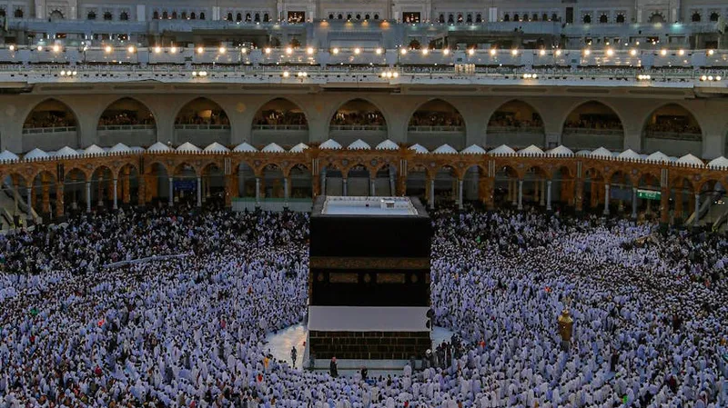Паломники мира собираются в Мекке для совершения хаджа