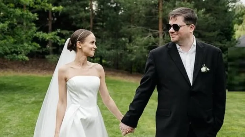 Гарик Харламов и его третья супруга удивили подписчиков в соцсетях