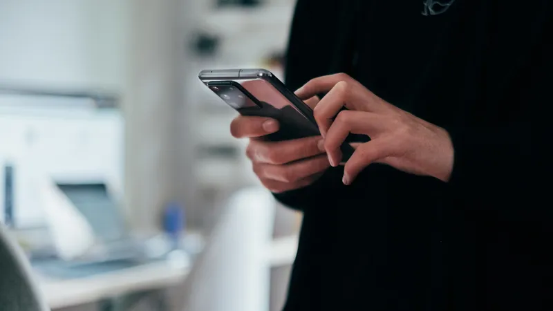 Мама и сын вызвали полицию в Акмолинской области из-за кредита без согласия