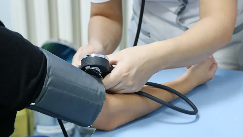 Медпомощь казахстанцам с хроническими заболеваниями: обновлены правила