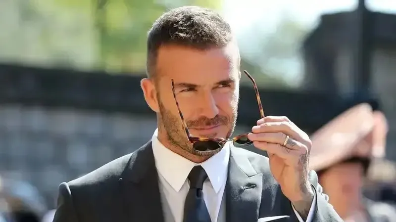 Дэвида Бекхэма посвятят в рыцари