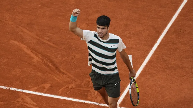 Карлос Алькарас во второй раз подряд стал чемпионом "Ролан Гаррос"