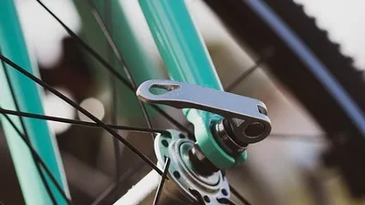 спасатели Усть-Каменогорска помогли мальчику-велосипедисту , фото - Новости Zakon.kz от 09.06.2025 08:08