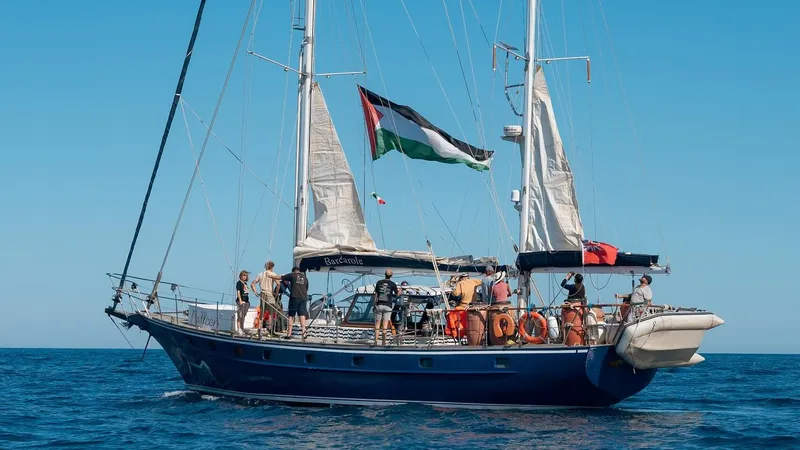 Стали известны новые подробности о судне с Гретой Тунберг у берегов Израиля