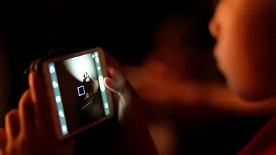 ученые исследовали влияние гаджетов на детей, фото - Новости Zakon.kz от 10.06.2025 00:09