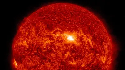 фото вспышки на Солнце, фото - Новости Zakon.kz от 18.06.2025 09:22