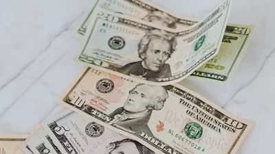 курс доллара, фото - Новости Zakon.kz от 18.06.2025 11:46