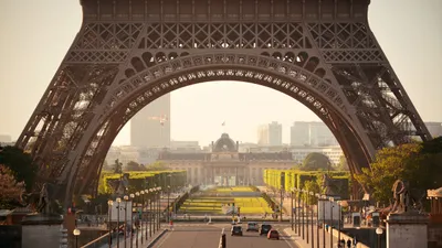 Эйфелева башня в Париже, фото - Новости Zakon.kz от 23.06.2025 20:13
