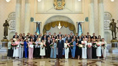 "Работа, которая не каждому по плечу": Токаев наградил работников СМИ, фото - Новости Zakon.kz от 24.06.2025 18:01