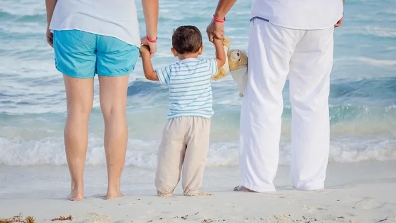 Ребенка из Узбекистана продавали за шесть тысяч тенге