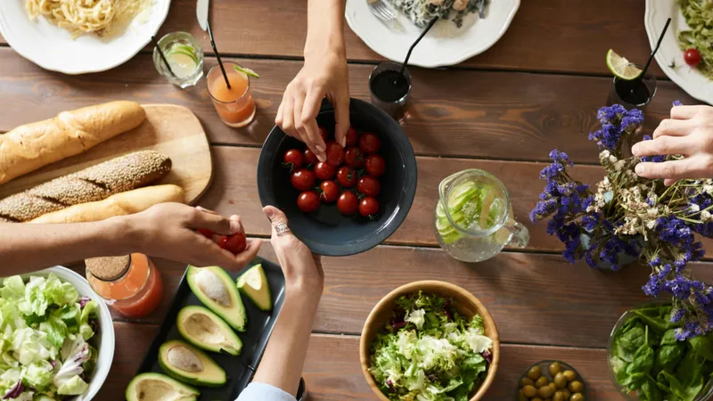 Не пропускайте ужин: диетолог объяснил, почему это опасно