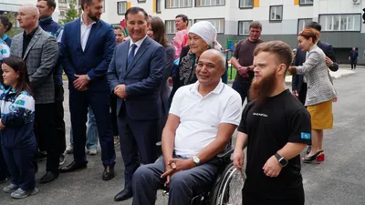 Паралимпийцам вручили ключи от квартир, фото - Новости Zakon.kz от 26.06.2025 10:09