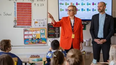 Министр образования Эстонии забыла таблицу умножения, фото - Новости Zakon.kz от 30.06.2025 07:06