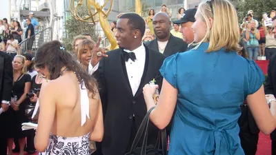 рэпер Шон Дидди Комбс в толпе, фото - Новости Zakon.kz от 02.07.2025 12:39