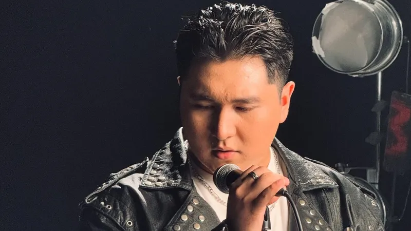 "Голос – шедевр" или "ни о чем"? Новый клип Jazzdauren разделил фанатов