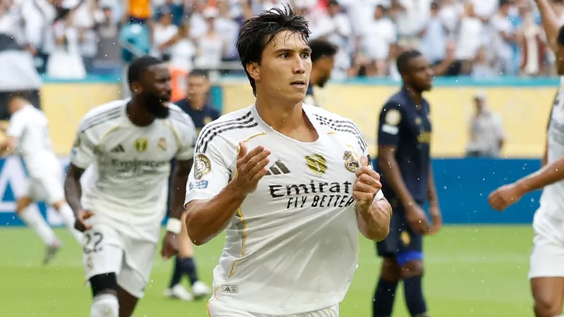 "Реал" победил "Ювентус" и пробился в четвертьфинал КЧМ-2025 по футболу