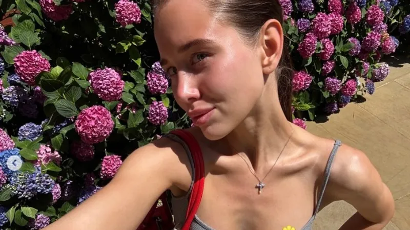 Волна хейта обрушилась на 19-летнюю невесту Лепса после ее стычки с Викой Боней