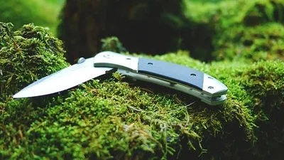 мужчина с ножом напал на людей около торгового центра в Финляндии, фото - Новости Zakon.kz от 03.07.2025 21:56