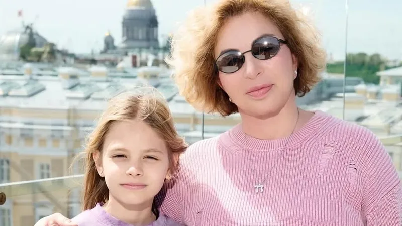 Мама и дочь Тимати обсудили отношения и любовь